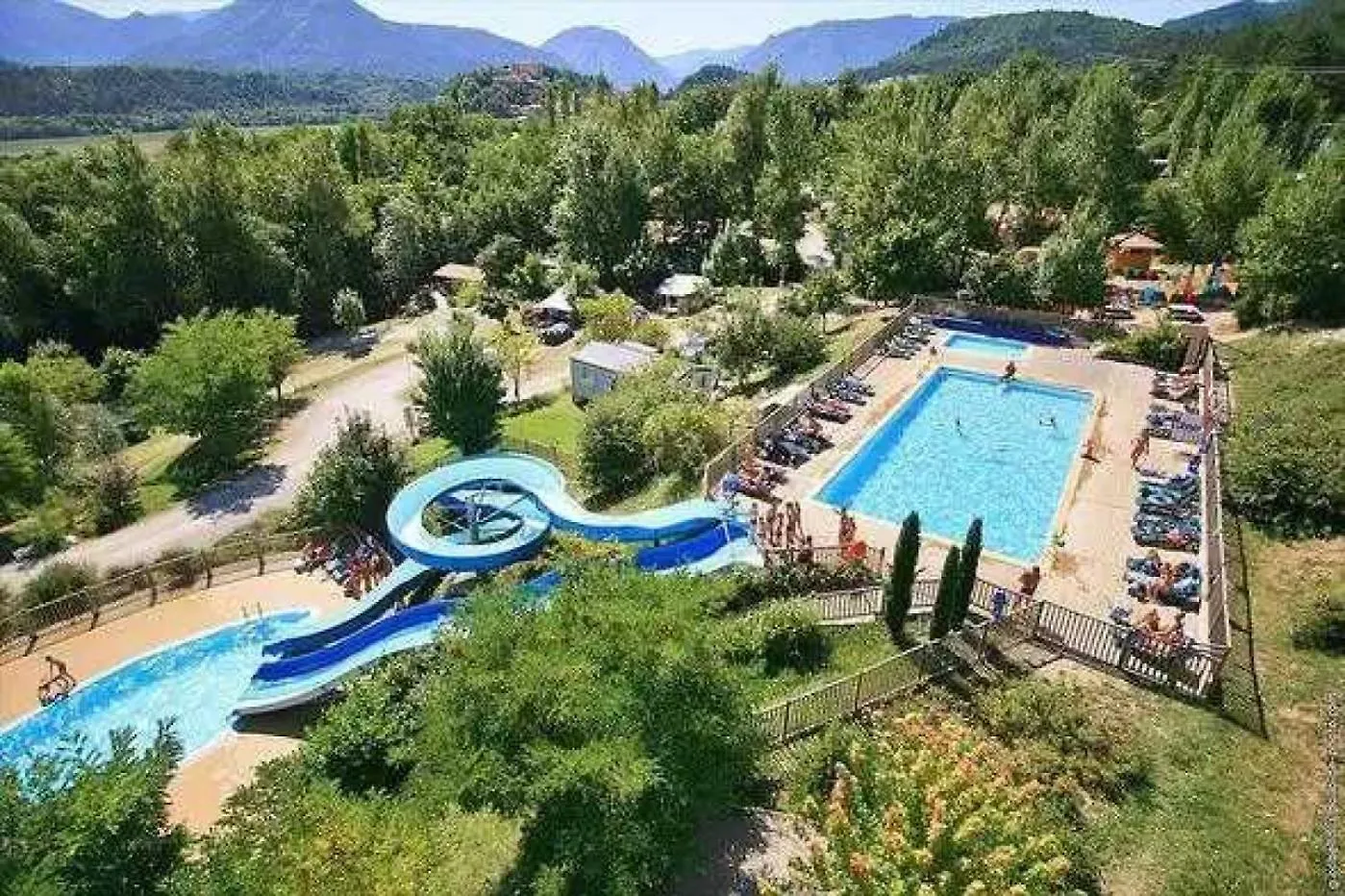 Camping 4 Etoiles - Parc Aquatique - Eebba0 Recoubeau-Jansac 0*,  Francia